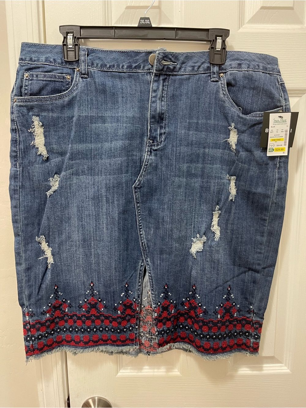 Baccini Blue Distressed Denim Skirt with Embroidered Trim